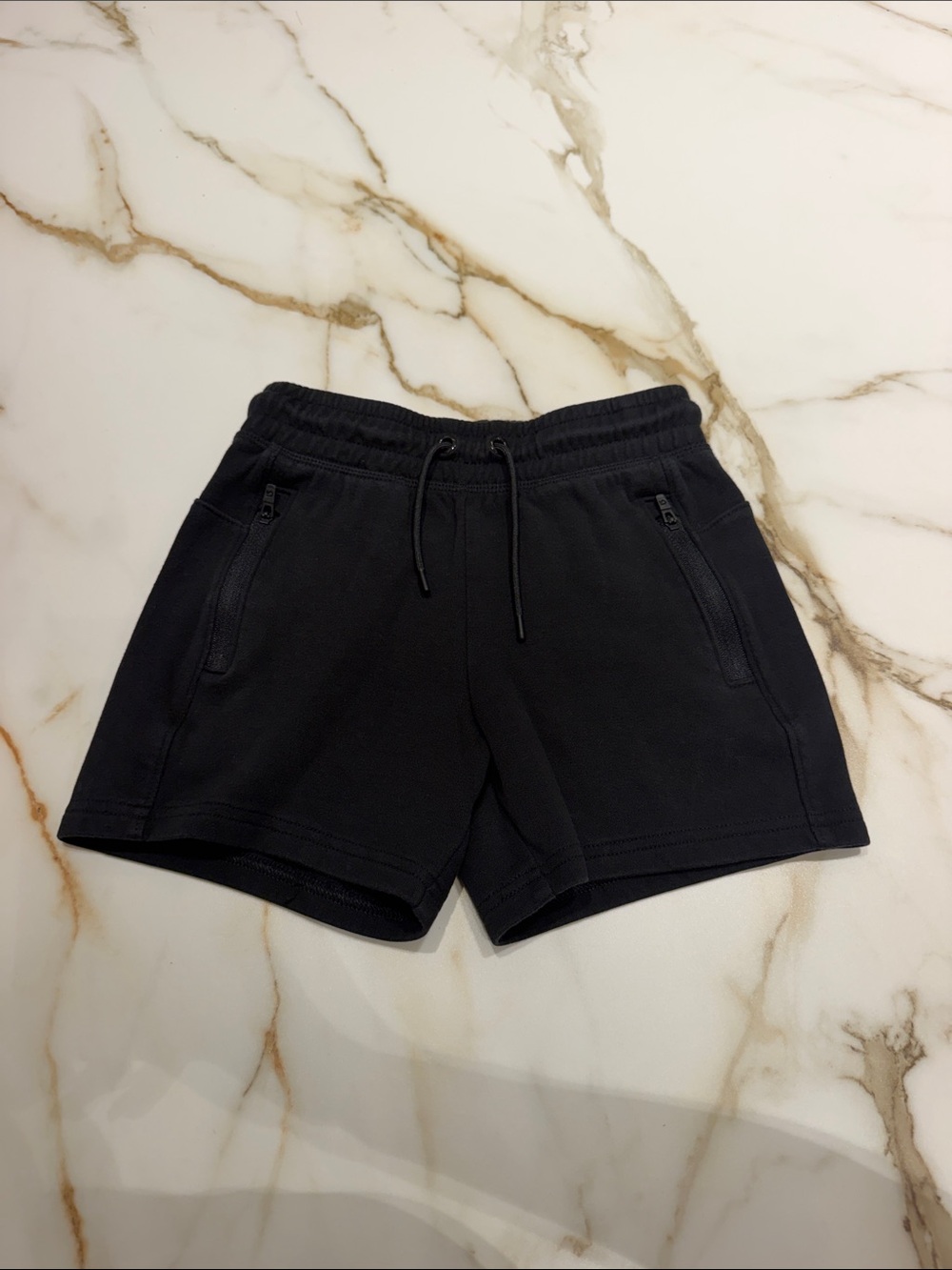 GAP Black Athletic Drawstring Shorts with Zipper Pockets S (6-7)